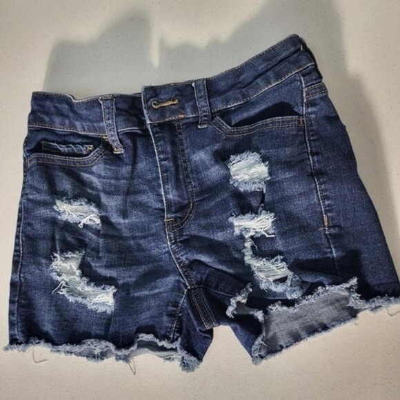 SO Distressed Denim Shorts Dark Wash Ripped Frayed Hem Juniors Size 9 - Picture 2 of 8